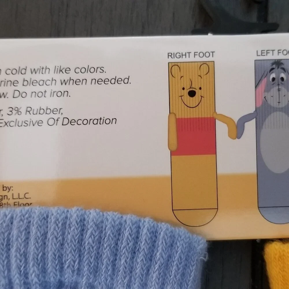 Disney Winnie The Pooh & Eeyore Magnetic Women's Crew Socks
